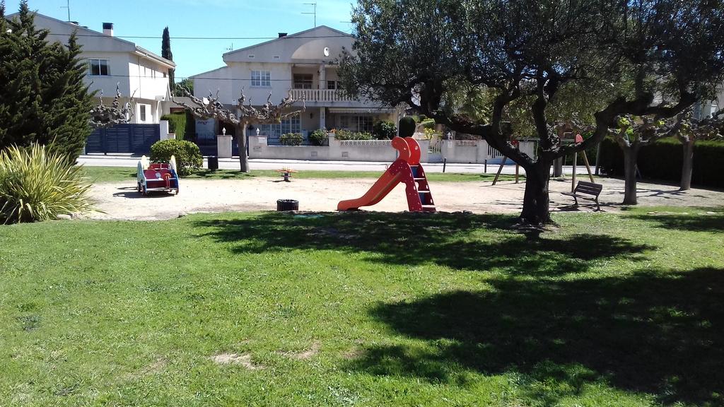 Holiday Beach Cambrils Exterior photo